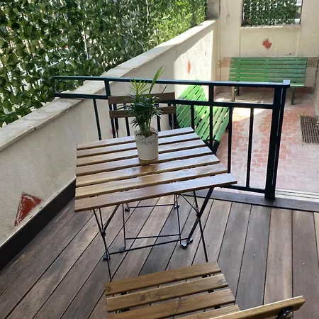 Civico 92 Konukevi 3*